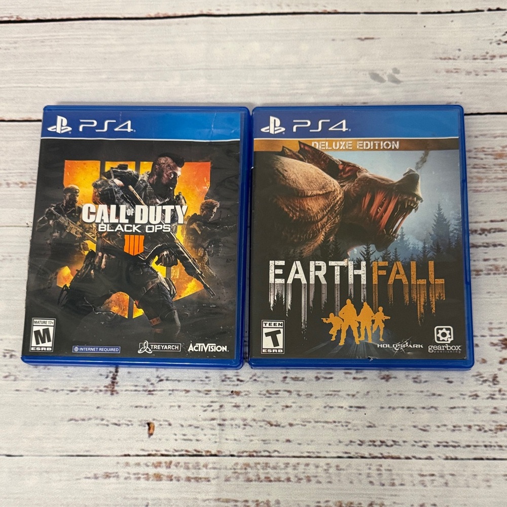 PS4 Call of Duty: Black Ops III and Earthfall Deluxe Edition Bundle